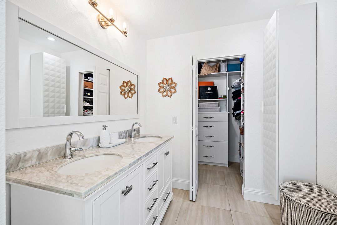 В аренду: $5,900 (3 спален, 2 ванн, 1565 Квадратных фут)