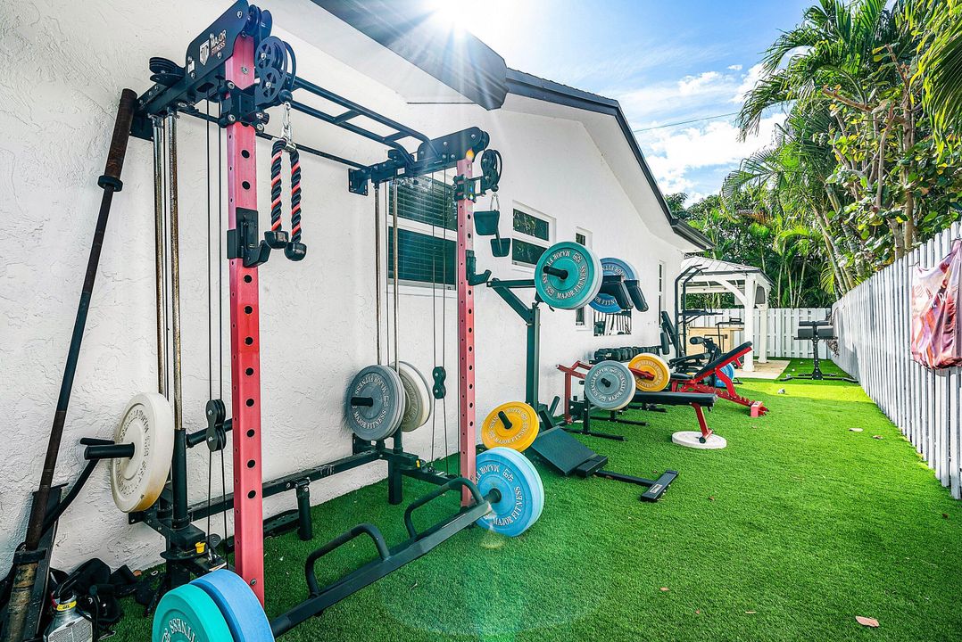 В аренду: $5,900 (3 спален, 2 ванн, 1565 Квадратных фут)