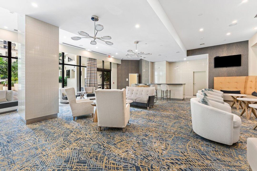 Activo con contrato: $7,900 (2 camas, 2 baños, 1533 Pies cuadrados)