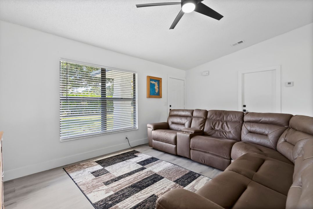 待售: $519,000 (3 贝兹, 2 浴室, 1224 平方英尺)