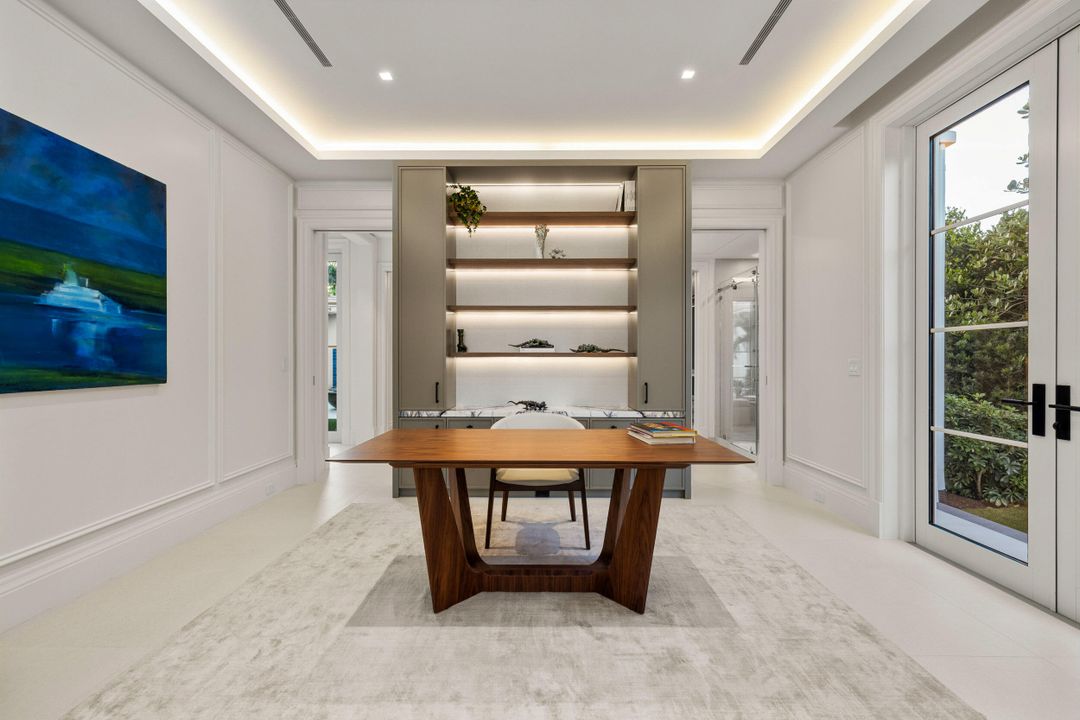 For Sale: $21,900,000 (5 beds, 7 baths, 5825 Square Feet)