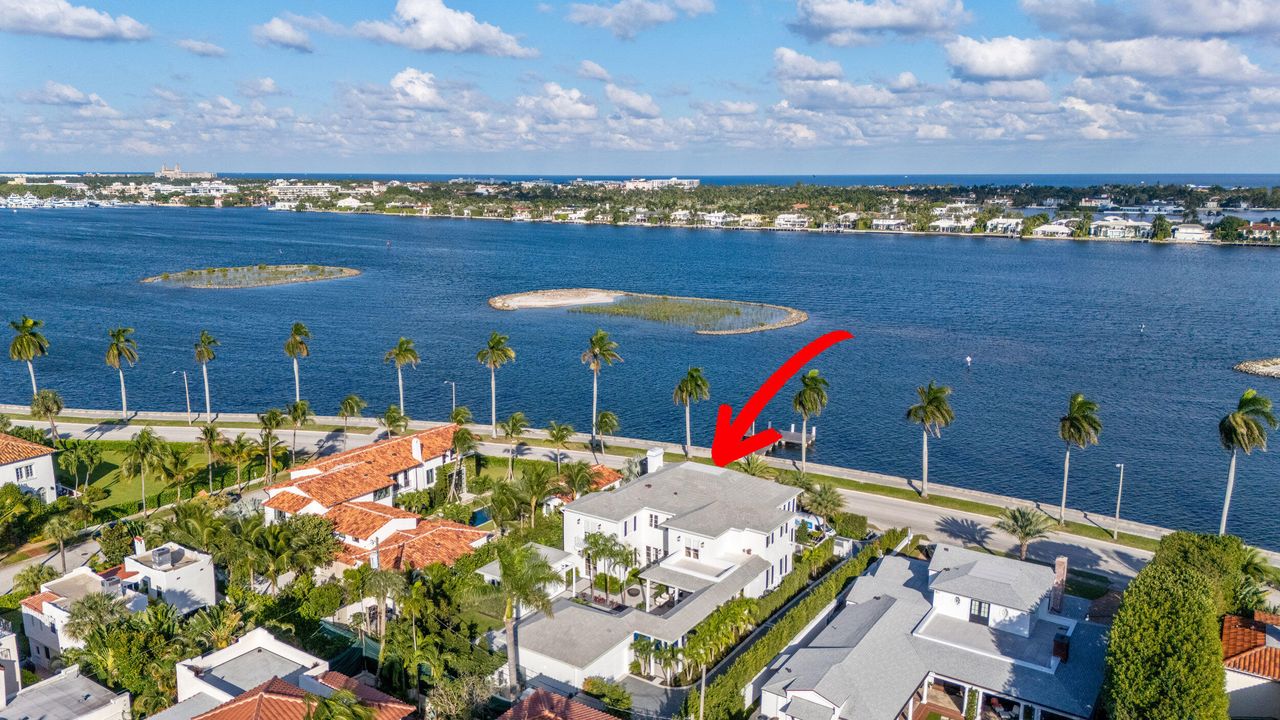 For Sale: $21,900,000 (5 beds, 7 baths, 5825 Square Feet)