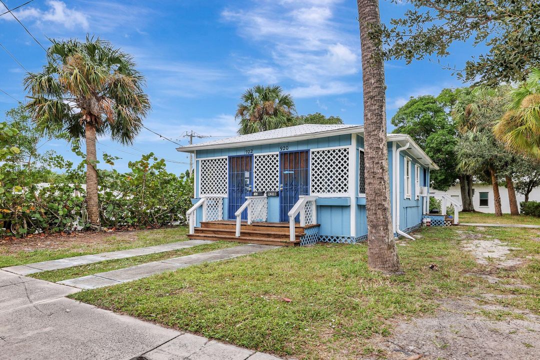 Под контрактом: $1,300 (1 спален, 1 ванн, 640 Квадратных фут)