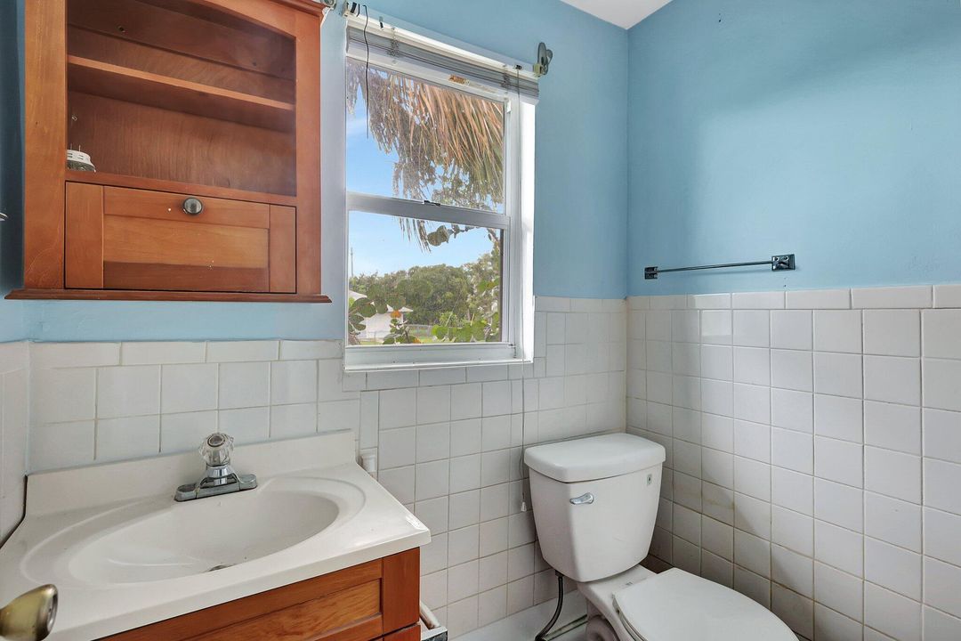 Под контрактом: $1,300 (1 спален, 1 ванн, 640 Квадратных фут)