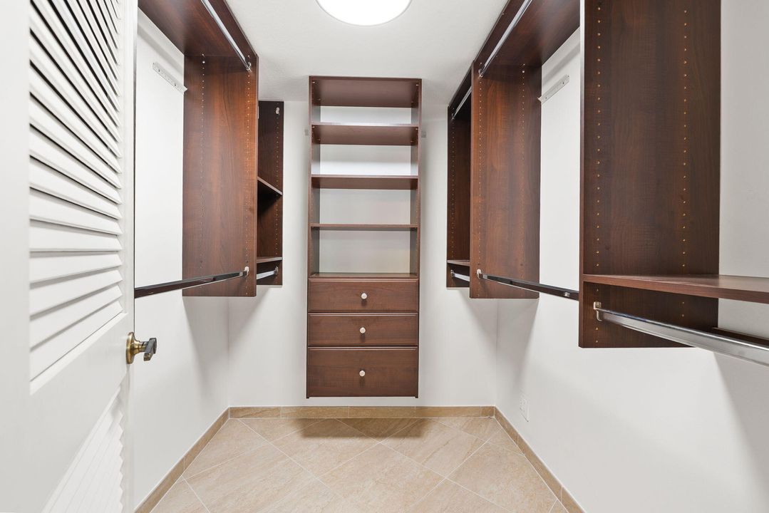 En Venta: $295,000 (2 camas, 2 baños, 1485 Pies cuadrados)