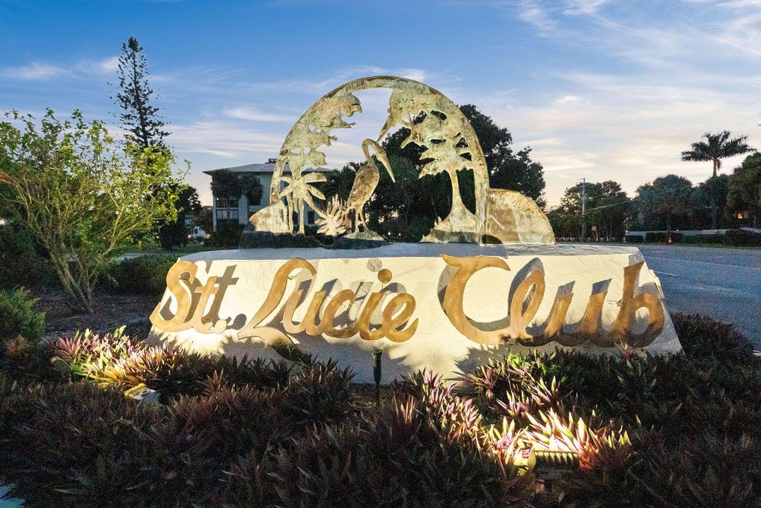 En Venta: $295,000 (2 camas, 2 baños, 1485 Pies cuadrados)