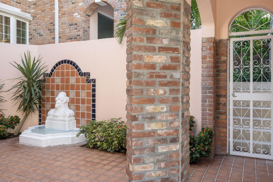 待售: $1,800,000 (3 贝兹, 2 浴室, 2168 平方英尺)