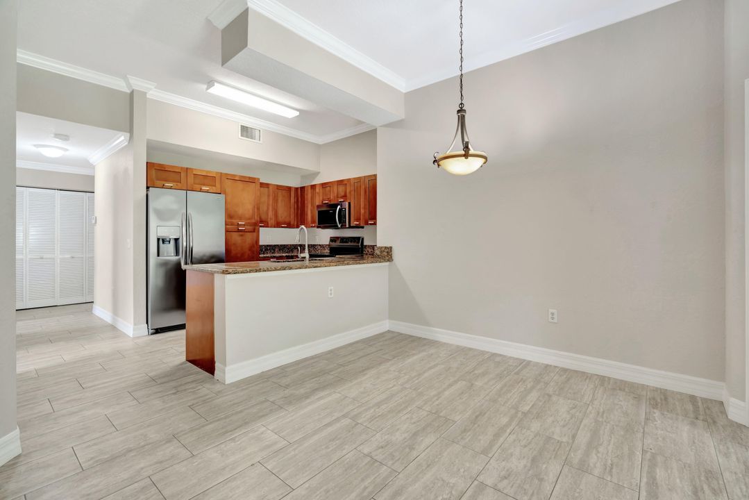 En Venta: $269,000 (3 camas, 2 baños, 1157 Pies cuadrados)