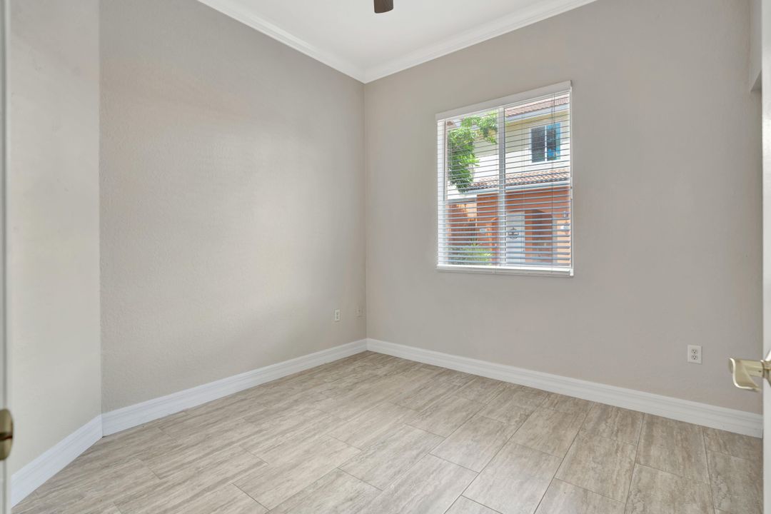 En Venta: $269,000 (3 camas, 2 baños, 1157 Pies cuadrados)