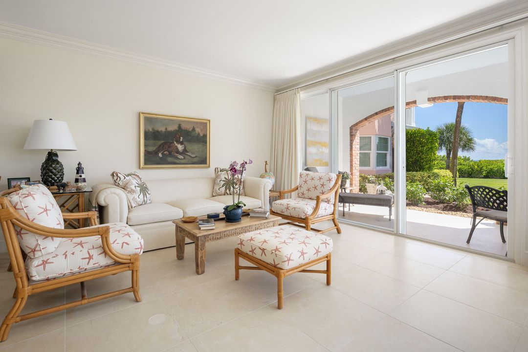 待售: $1,800,000 (3 贝兹, 2 浴室, 2168 平方英尺)