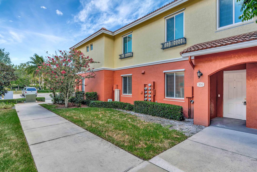 En Venta: $269,000 (3 camas, 2 baños, 1157 Pies cuadrados)