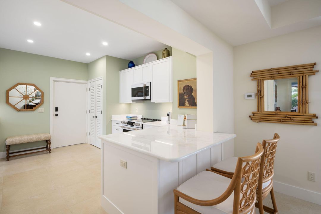 待售: $1,800,000 (3 贝兹, 2 浴室, 2168 平方英尺)