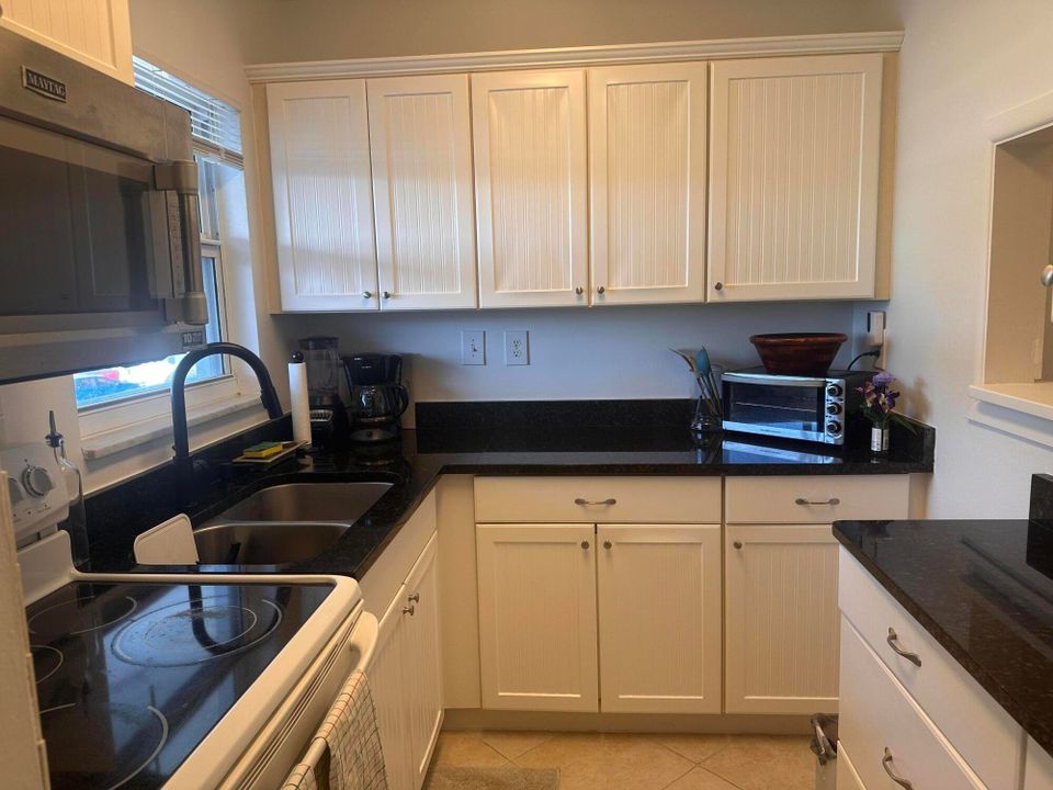 For Rent: $1,500 (1 beds, 1 baths, 675 Square Feet)