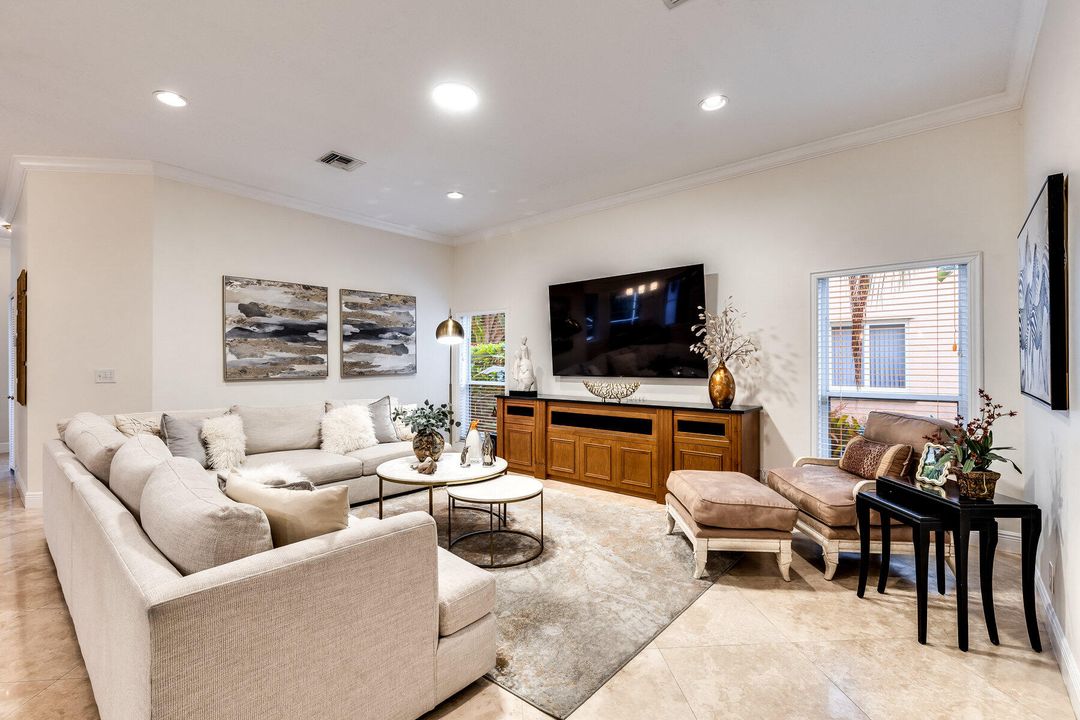 На продажу: $949,000 (4 спален, 4 ванн, 2740 Квадратных фут)