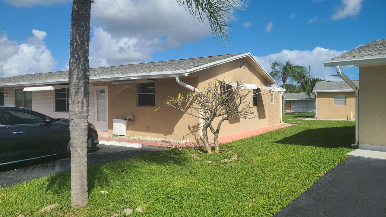 出租: $2,080 (2 贝兹, 2 浴室, 1100 平方英尺)