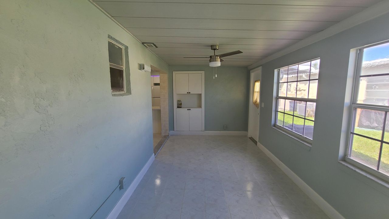 出租: $2,080 (2 贝兹, 2 浴室, 1100 平方英尺)