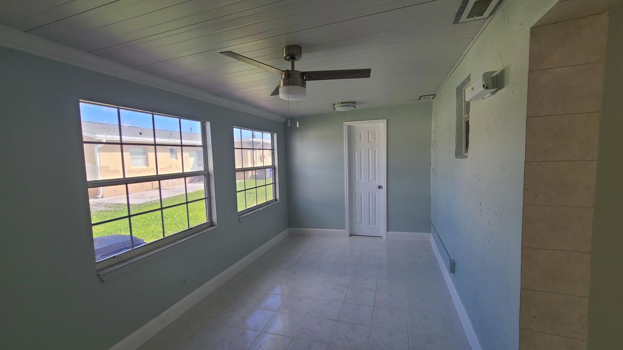 出租: $2,080 (2 贝兹, 2 浴室, 1100 平方英尺)