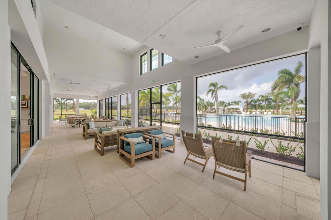 For Sale: $399,995 (2 beds, 2 baths, 1572 Square Feet)