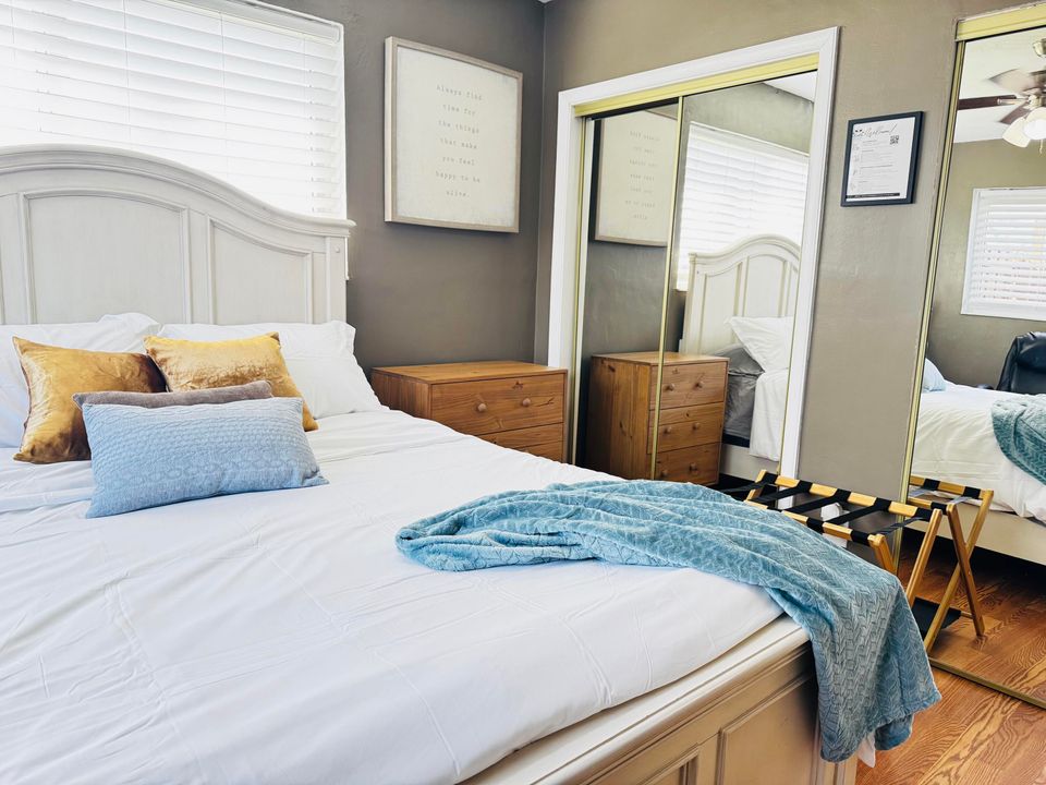 En Venta: $635,000 (3 camas, 2 baños, 1308 Pies cuadrados)