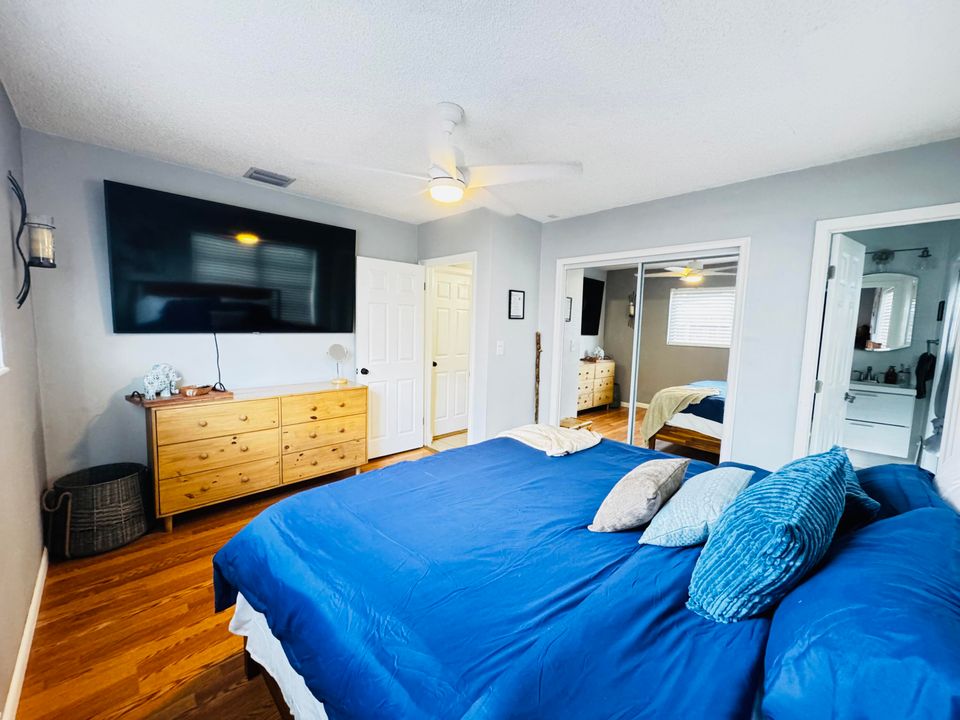 En Venta: $635,000 (3 camas, 2 baños, 1308 Pies cuadrados)