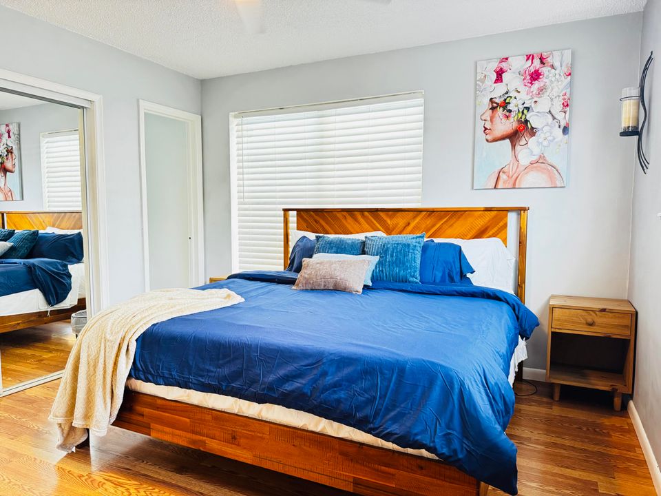 En Venta: $635,000 (3 camas, 2 baños, 1308 Pies cuadrados)