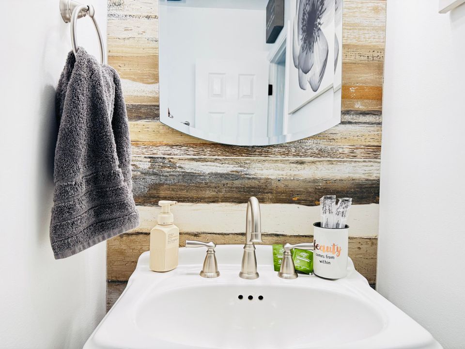 En Venta: $635,000 (3 camas, 2 baños, 1308 Pies cuadrados)