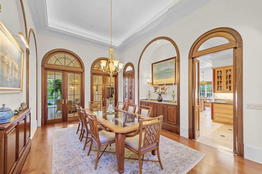 For Sale: $7,250,000 (4 beds, 5 baths, 6353 Square Feet)