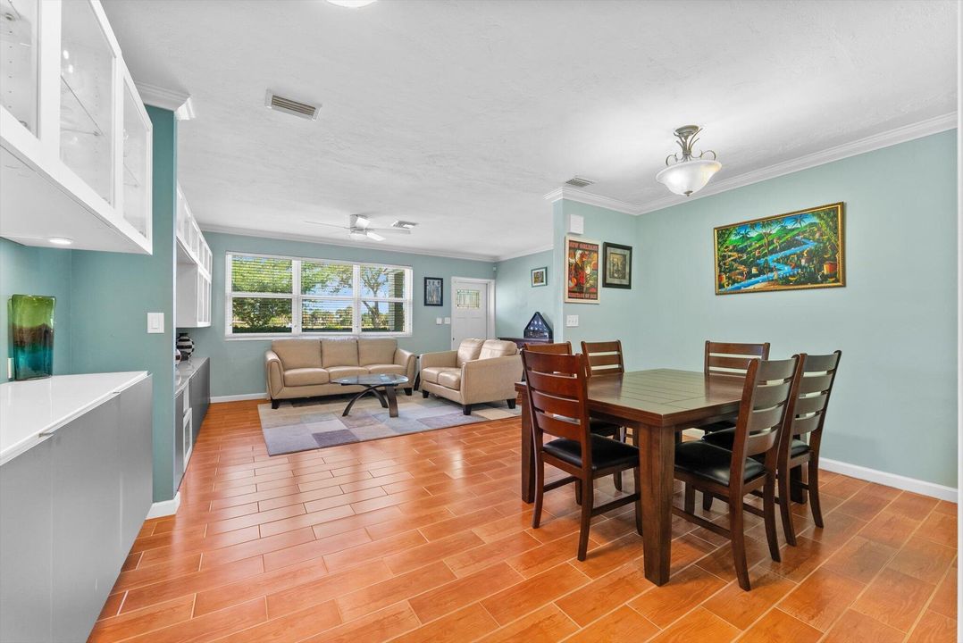 For Sale: $1,089,000 (3 beds, 2 baths, 1705 Square Feet)