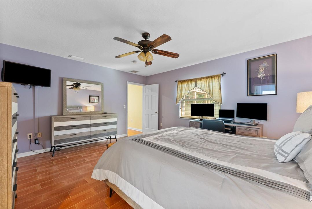 For Sale: $1,089,000 (3 beds, 2 baths, 1705 Square Feet)