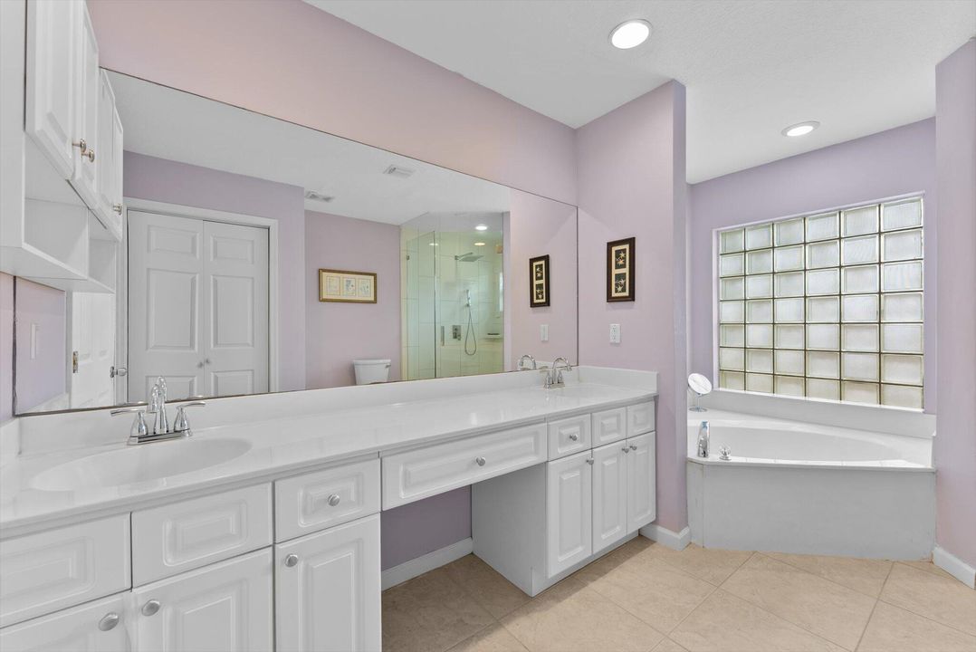 For Sale: $1,089,000 (3 beds, 2 baths, 1705 Square Feet)