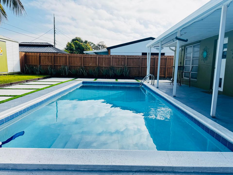 En Venta: $635,000 (3 camas, 2 baños, 1308 Pies cuadrados)