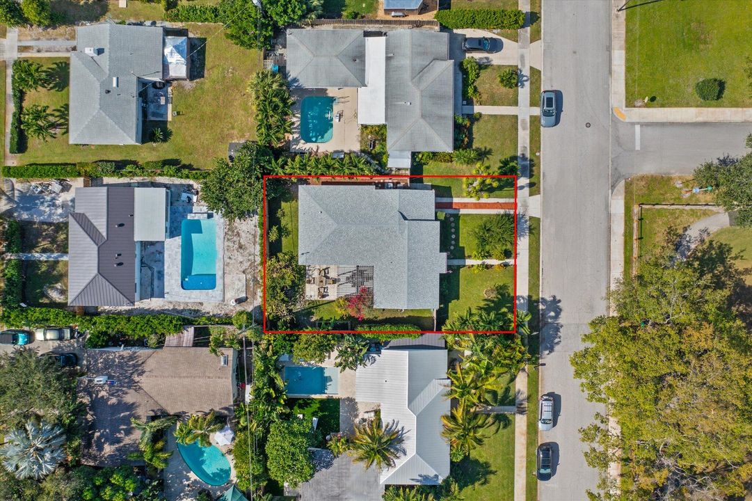 For Sale: $1,089,000 (3 beds, 2 baths, 1705 Square Feet)