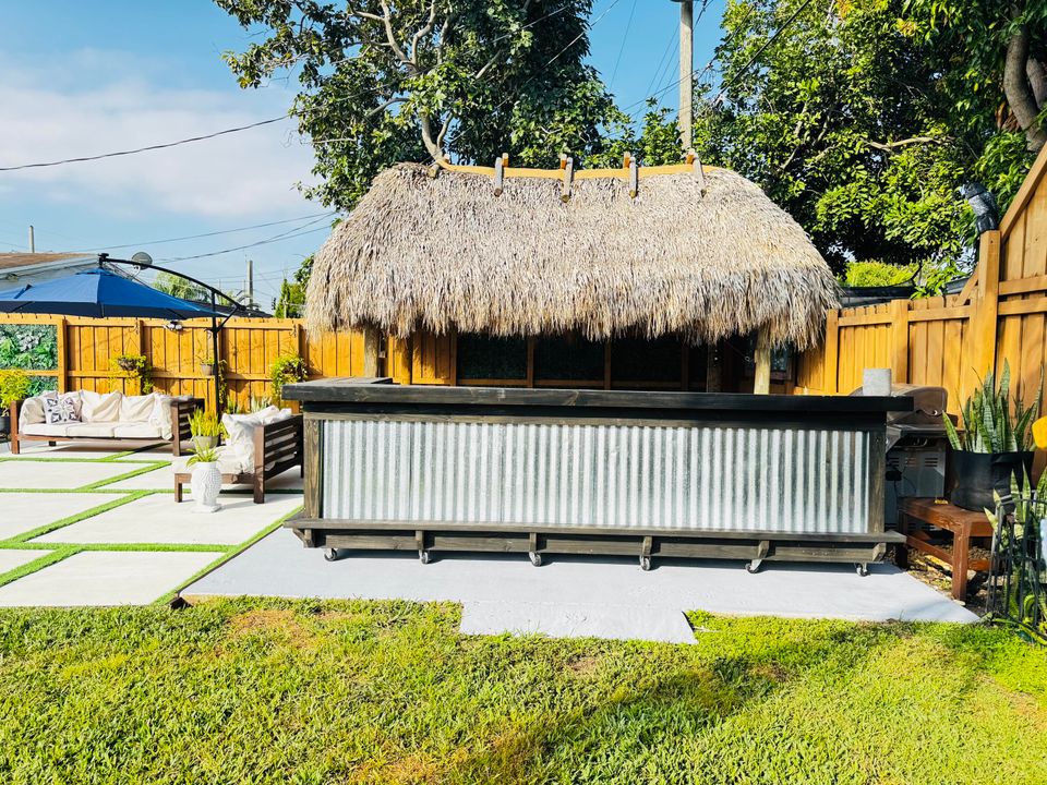 En Venta: $635,000 (3 camas, 2 baños, 1308 Pies cuadrados)