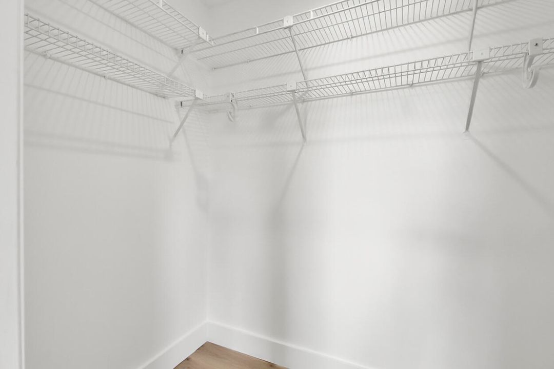 For Sale: $349,000 (3 beds, 2 baths, 1208 Square Feet)