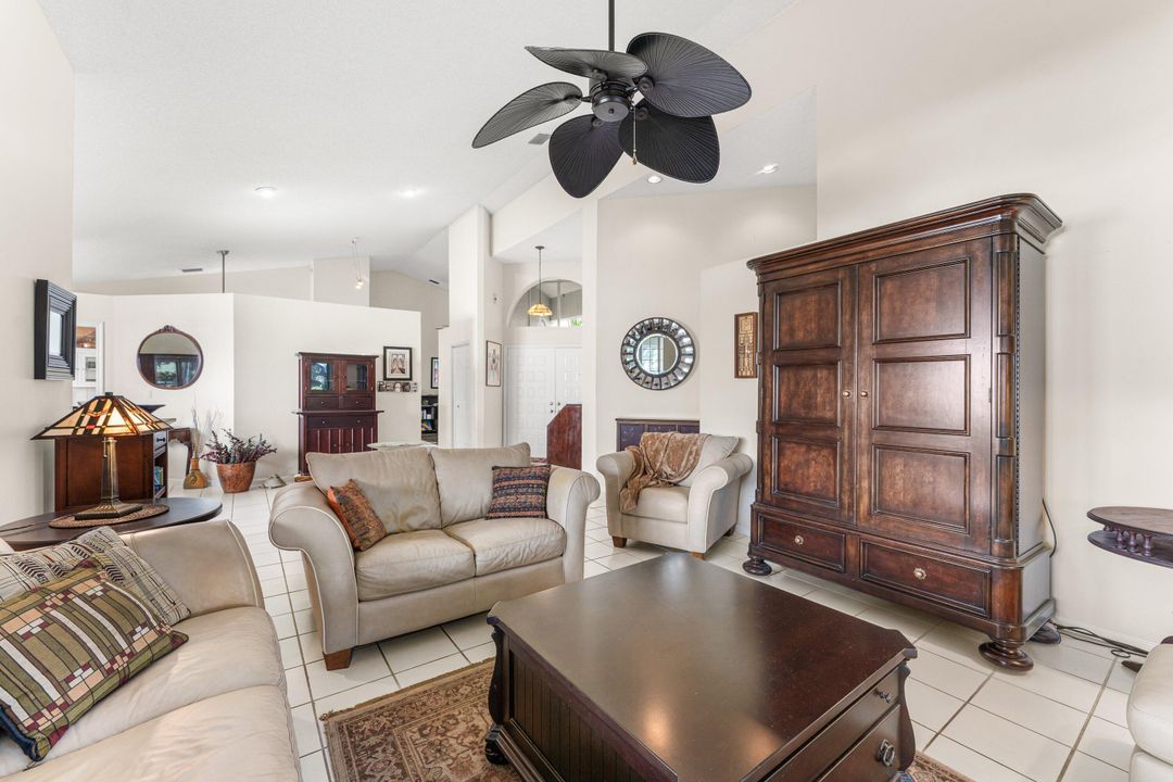 En Venta: $599,900 (2 camas, 2 baños, 1846 Pies cuadrados)