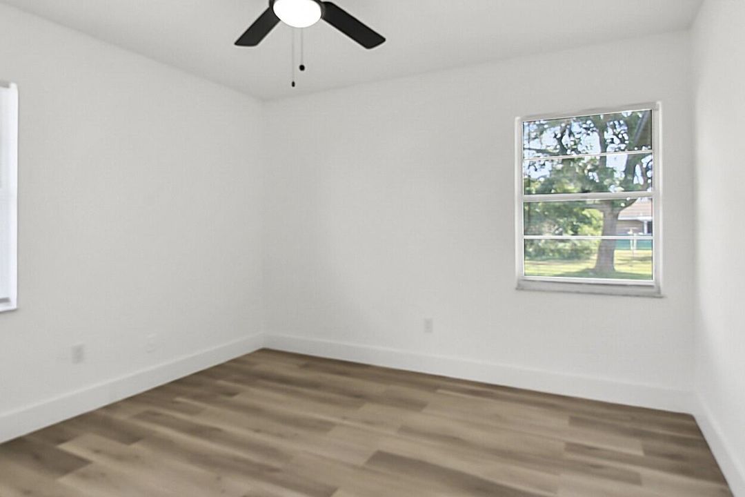 For Sale: $349,000 (3 beds, 2 baths, 1208 Square Feet)