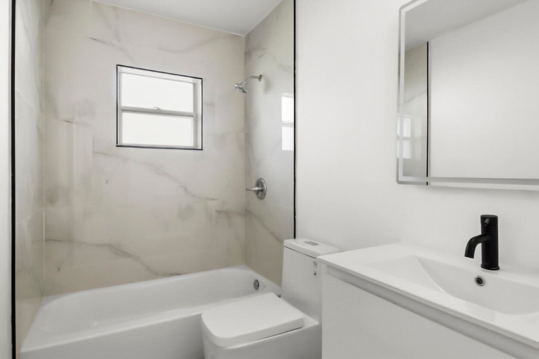 For Sale: $349,000 (3 beds, 2 baths, 1208 Square Feet)