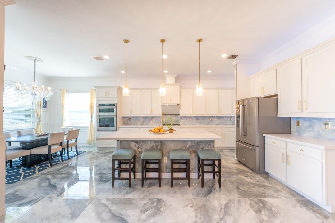 For Sale: $1,200,000 (4 beds, 4 baths, 3600 Square Feet)