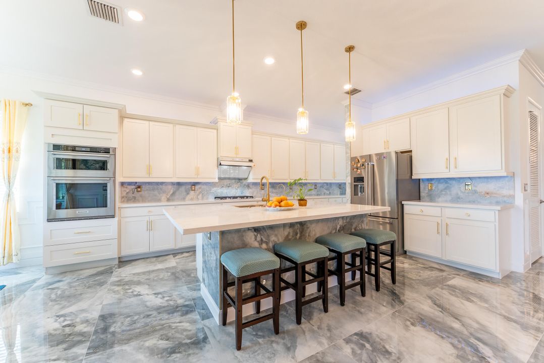 For Sale: $1,200,000 (4 beds, 4 baths, 3600 Square Feet)