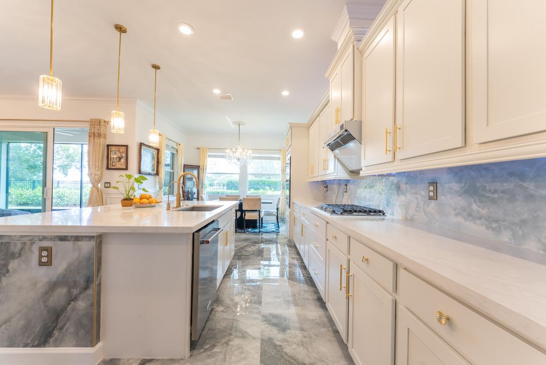 For Sale: $1,200,000 (4 beds, 4 baths, 3600 Square Feet)