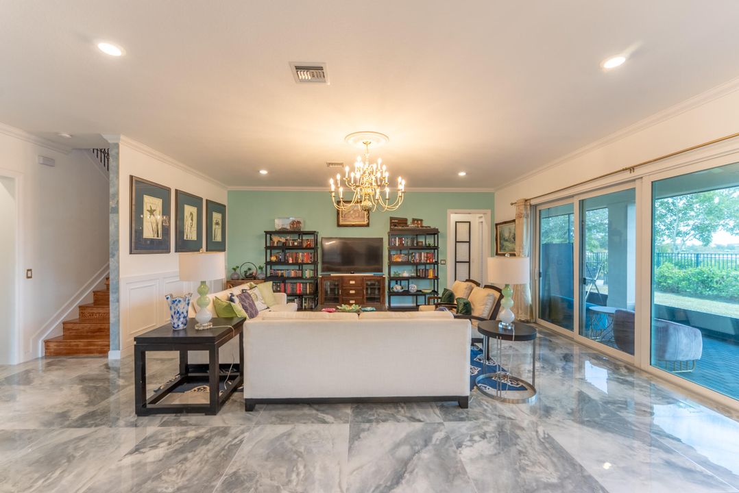 For Sale: $1,200,000 (4 beds, 4 baths, 3600 Square Feet)