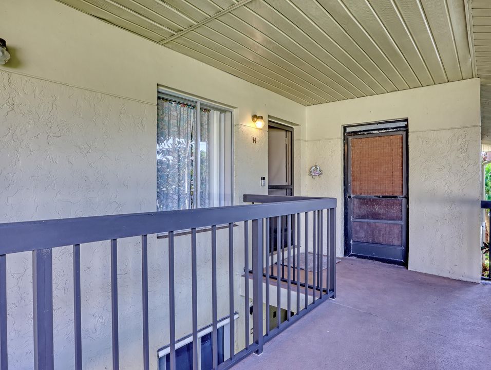 For Rent: $3,200 (2 beds, 2 baths, 1025 Square Feet)