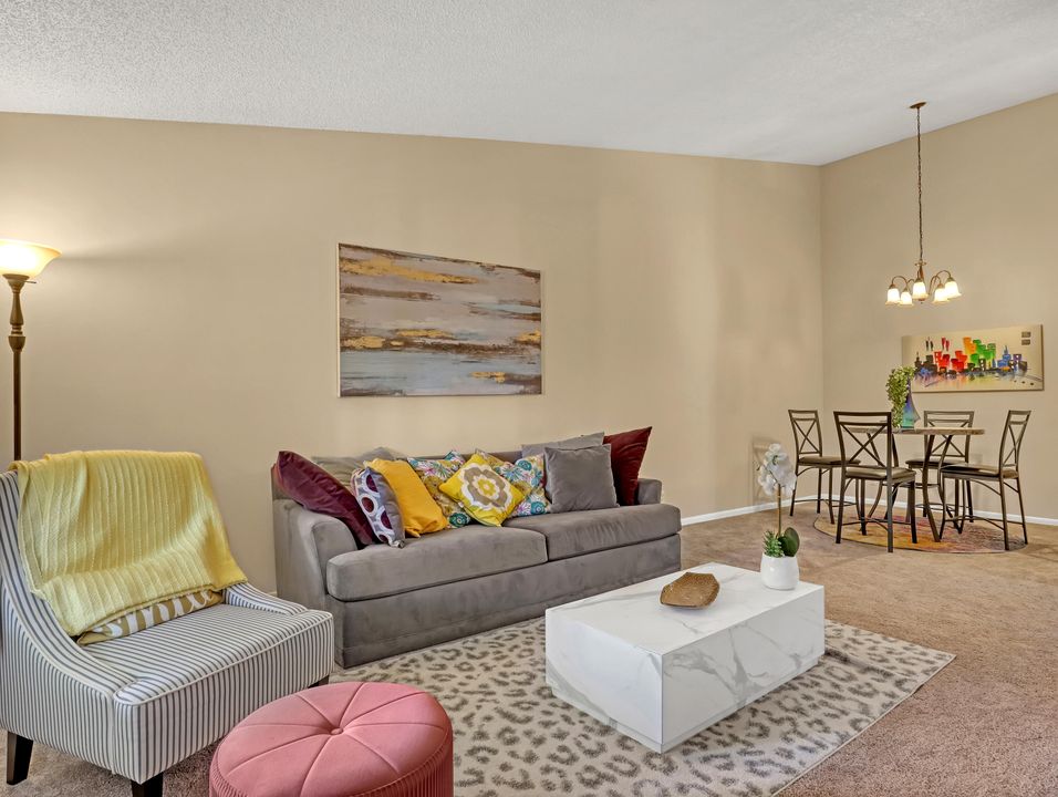 For Rent: $3,200 (2 beds, 2 baths, 1025 Square Feet)