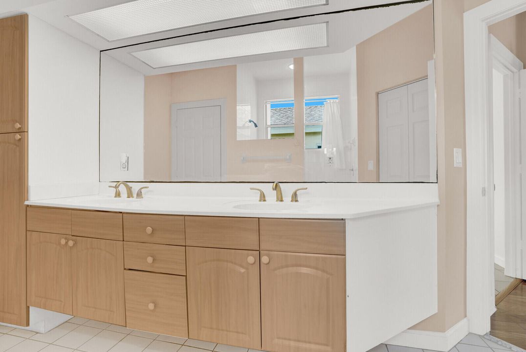 Activo con contrato: $699,959 (3 camas, 2 baños, 1765 Pies cuadrados)