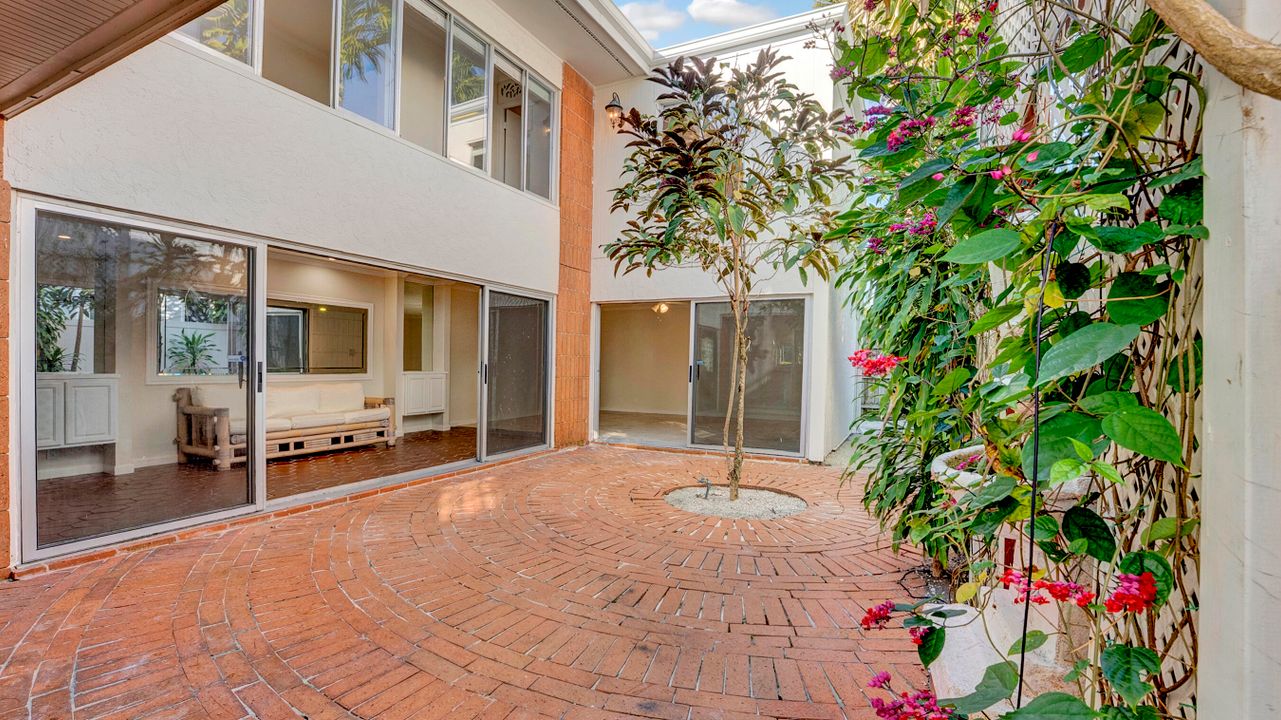 待售: $1,485,000 (0 贝兹, 0 浴室, 3058 平方英尺)