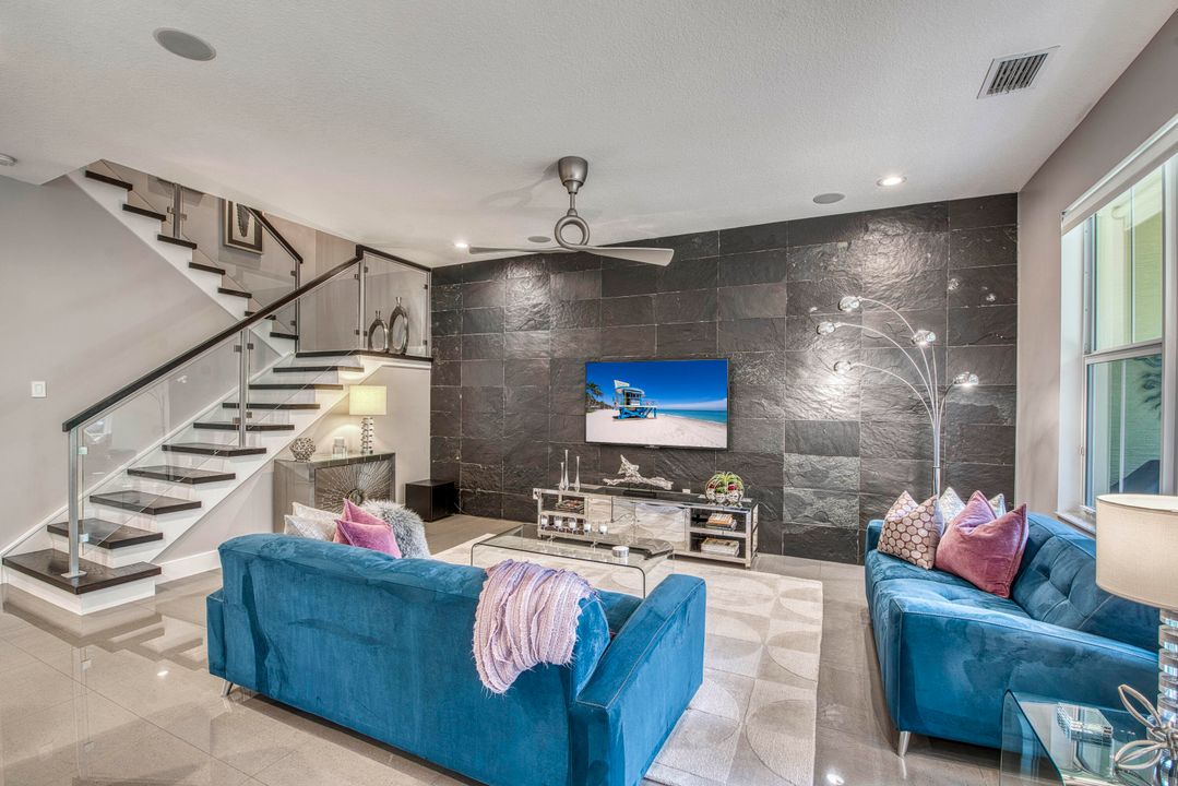 For Sale: $799,000 (3 beds, 2 baths, 2138 Square Feet)