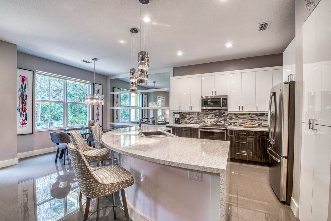 For Sale: $799,000 (3 beds, 2 baths, 2138 Square Feet)