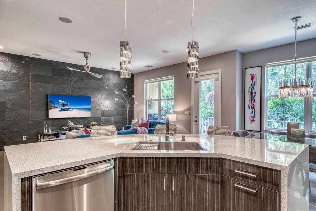 For Sale: $799,000 (3 beds, 2 baths, 2138 Square Feet)