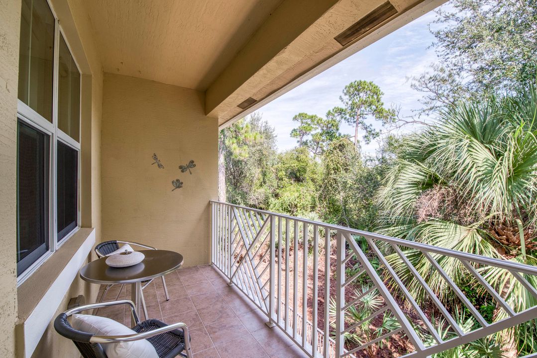 For Sale: $799,000 (3 beds, 2 baths, 2138 Square Feet)