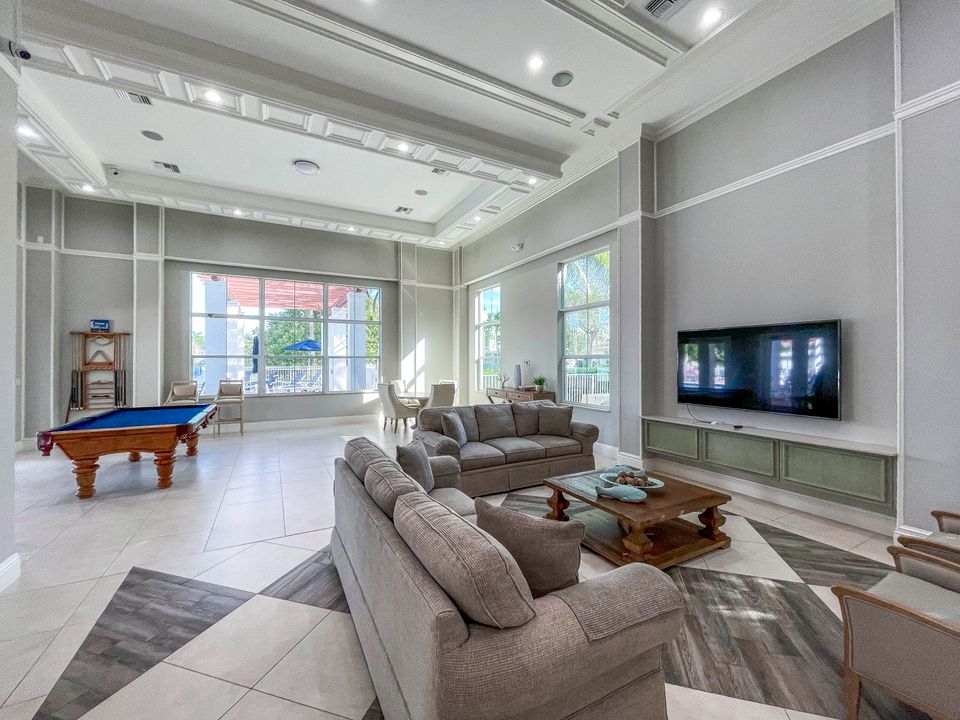 For Sale: $799,000 (3 beds, 2 baths, 2138 Square Feet)